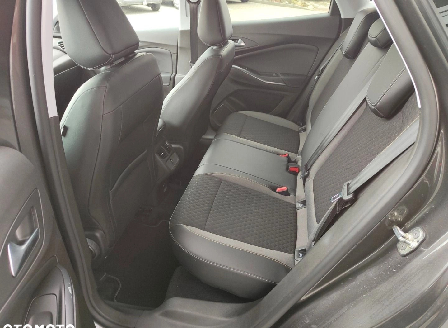 Opel Grandland X cena 65900 przebieg: 178646, rok produkcji 2019 z Golina małe 232